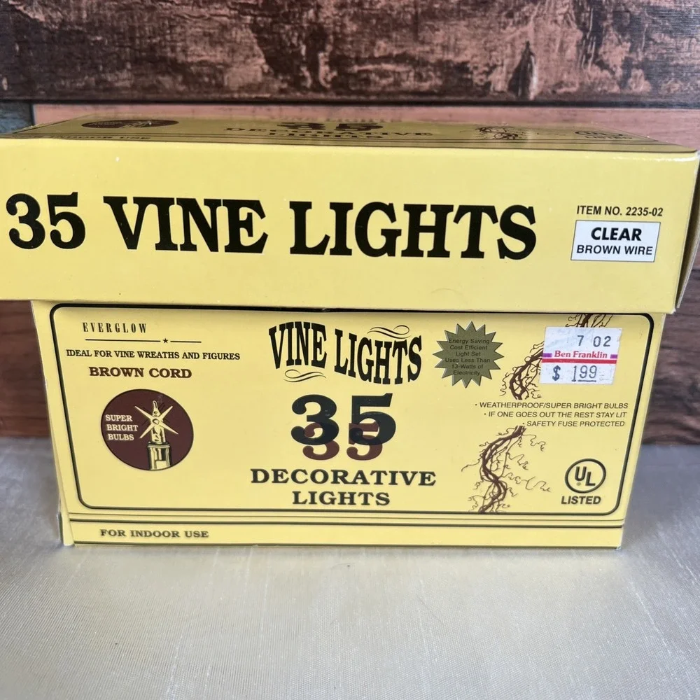 Vintage - New- EVERGLOW‎ 35 Miniature String Lights - Clear - Brown Cord